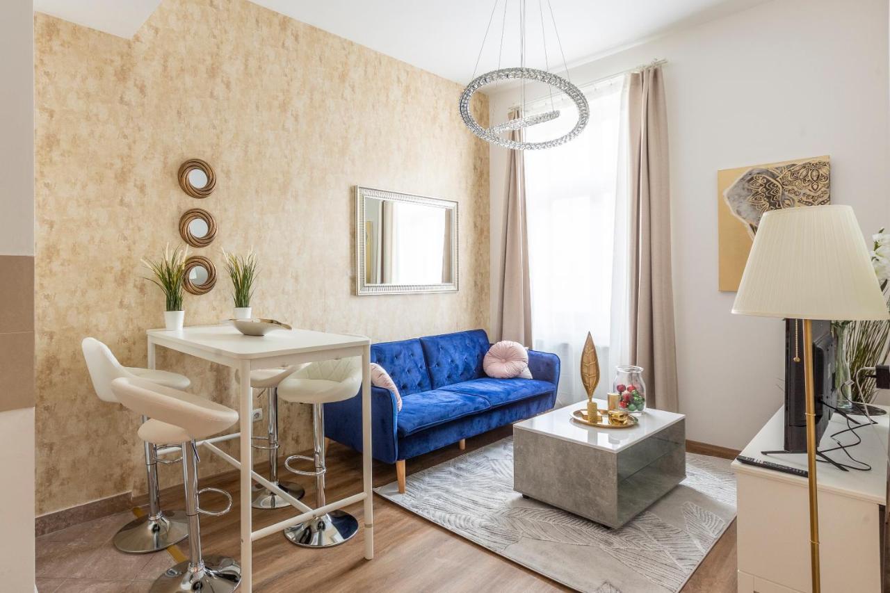 Explore Budapest From A Luxurious Cozy Apartment Bagian luar foto