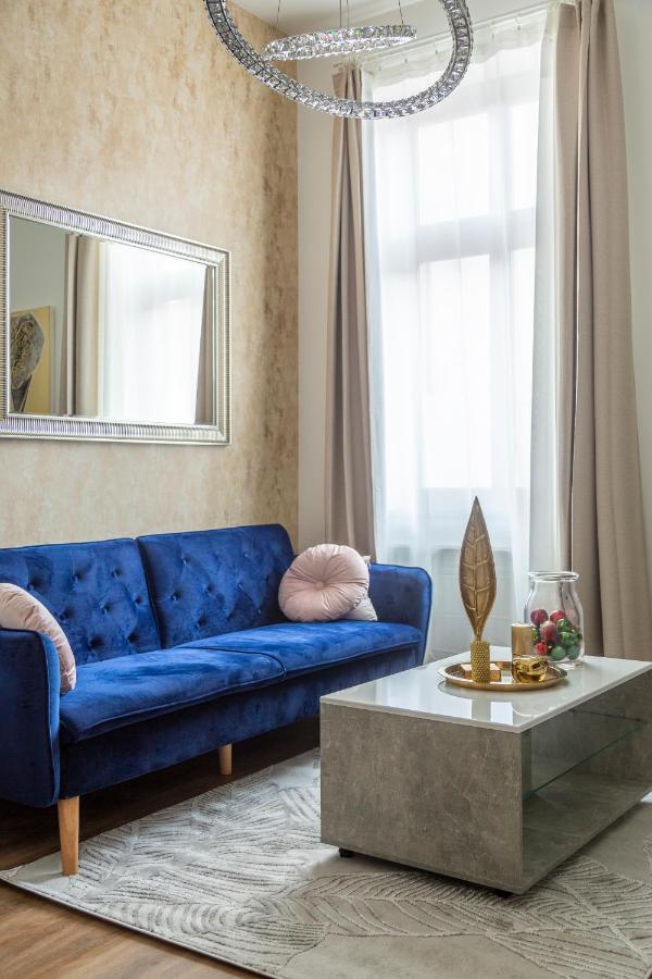 Explore Budapest From A Luxurious Cozy Apartment Bagian luar foto