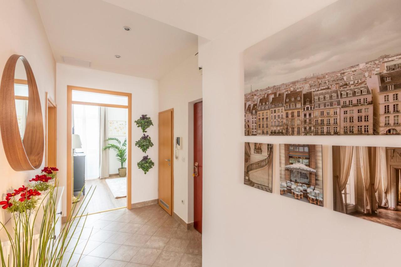 Explore Budapest From A Luxurious Cozy Apartment Bagian luar foto