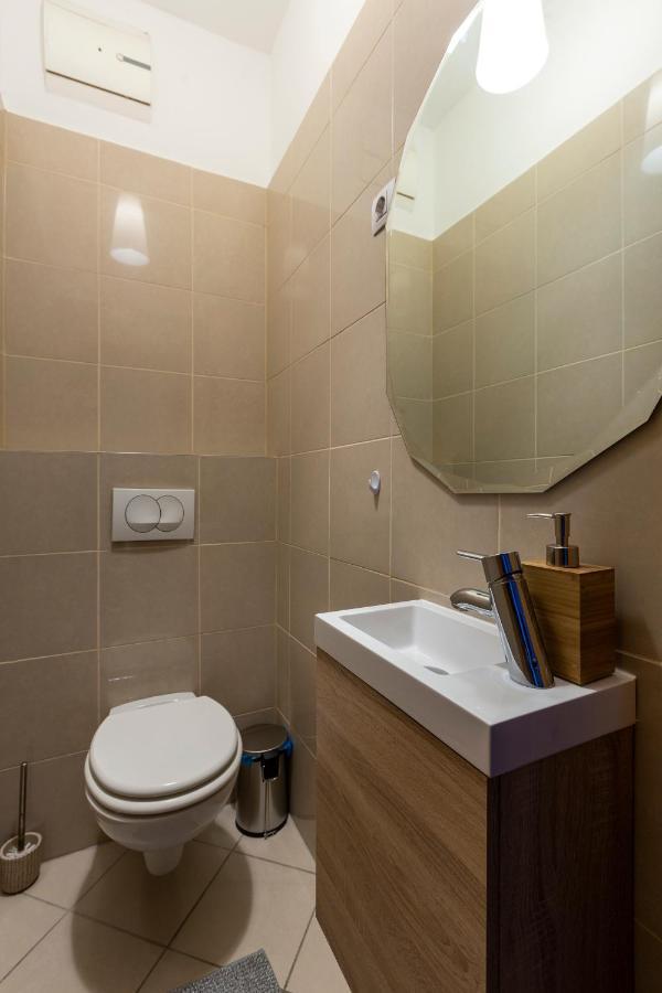 Explore Budapest From A Luxurious Cozy Apartment Bagian luar foto