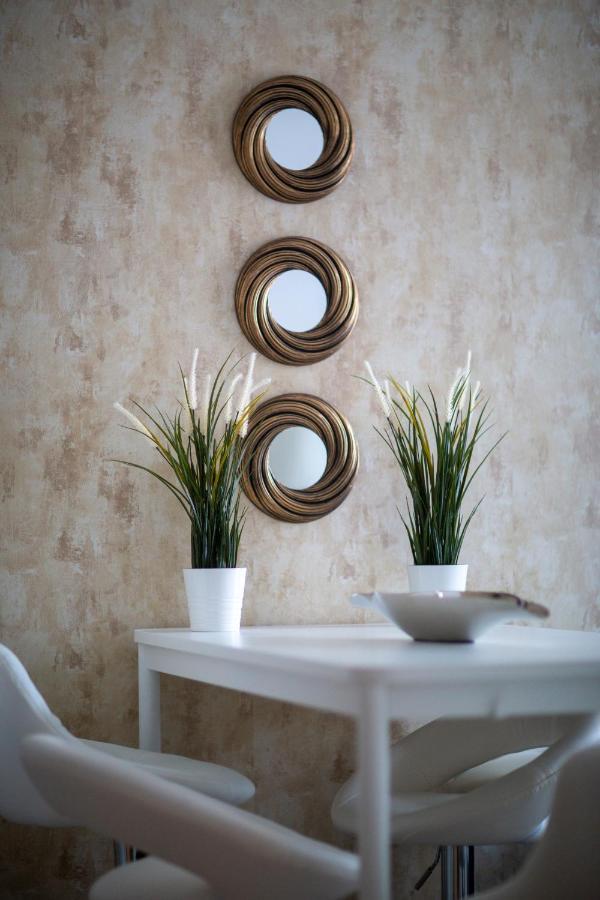 Explore Budapest From A Luxurious Cozy Apartment Bagian luar foto