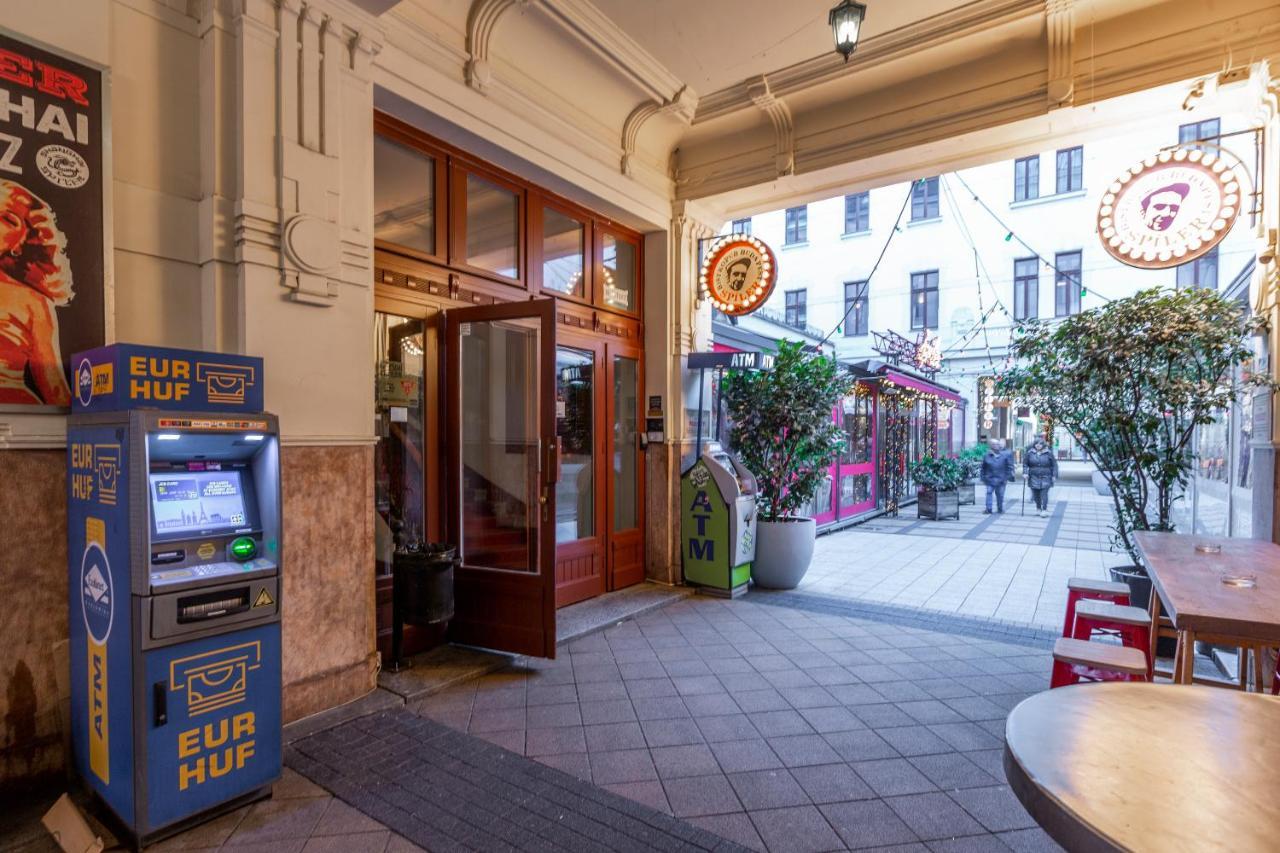 Explore Budapest From A Luxurious Cozy Apartment Bagian luar foto